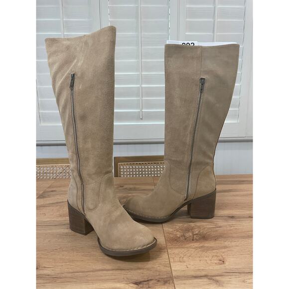 Born Women's Thea Boots Natural Dijon Suede Size 8 NWOB Comfy Long-lasting - Picture 8 of 12